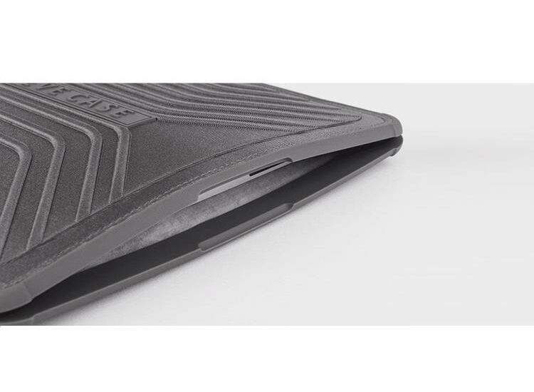 Husă rezistentă Voyage, pentru MacBook 13
