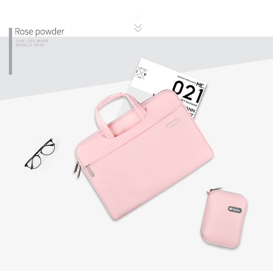 Servietă GEARMAX cu buzunar şi pad pentru mouse, pentru 12 Servietă GEARMAX cu buzunar şi pad pentru mouse, pentru 12