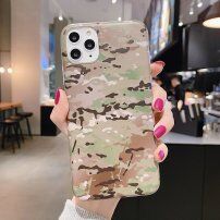 Carcasă din plastic moale cu model camuflaj pentru iPhone 11 Pro - maro