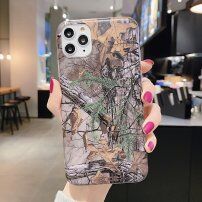 Carcasă din plastic moale cu model camuflaj pentru iPhone 12 mini - frunze căzute