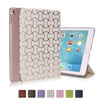 Carcasă / husă de protecţie, cu funcţie sleep şi stativ, pentru Apple iPad Pro 9,7" / Air 2 - alb cu model roz-auriu