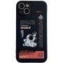 Husă din plastic moale astronaut pentru iPhone 13 Pro Max - negru