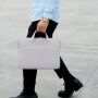 Husă laptop spa?ioasă cu curea reglabilă pentru iPad până la 13" / MacBook până la 14" - gri