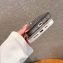 Husă cu paiete plutitoare pentru iPhone 16 Pro - auriu