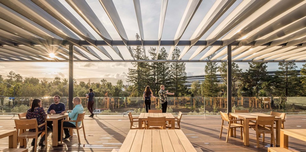Fanii Apple se pot bucura. Apple a&nbsp;inaugurat un centru pentru vizitatori în Cupertino, California