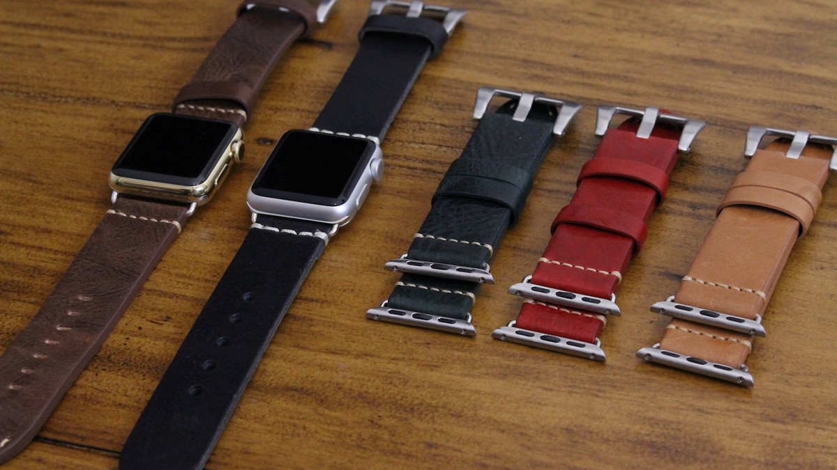 Cum schimbăm cureaua și catarama la Apple Watch cu instrucțiuni