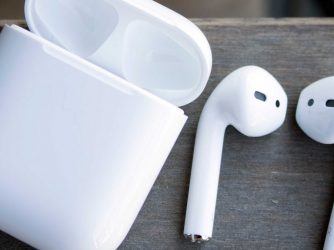 Apple AirPods doua generație